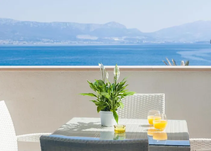 Alba 1 * 슬라티네