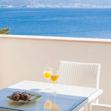 Alba 1 شقة سلاتين